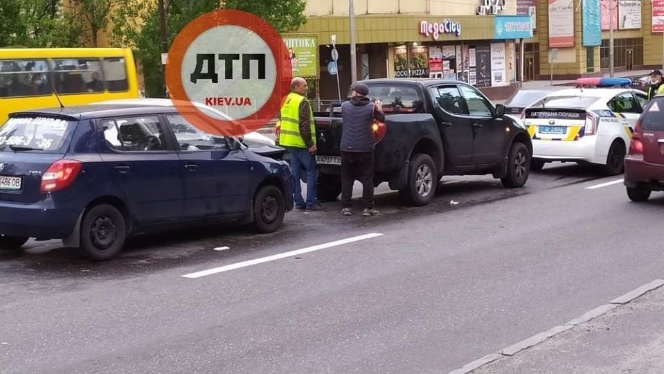 Происшествия на дорогах Киева и области: Сводка за 18 мая