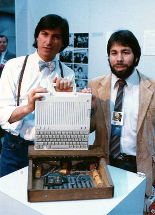 Стив Джобс и Стив Возняк — создатели Apple II
