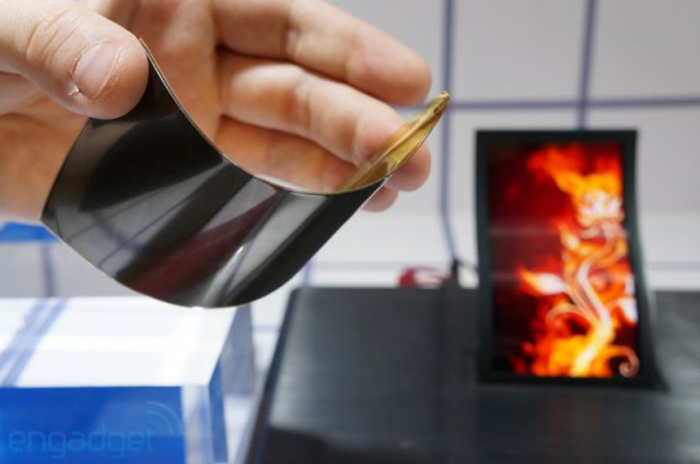 LG продемонстрировала гибкий и прочный OLED дисплей