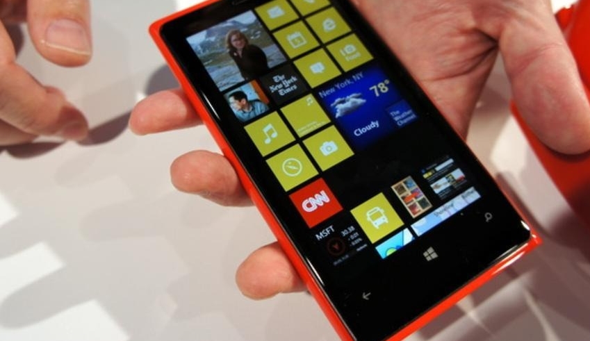 Интерфейс Windows Phone. Может быть ты сейчас смотришь на будущее оформление iOS 7