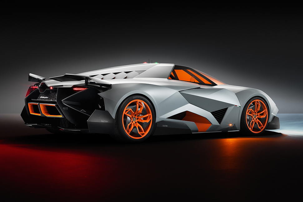 Lamborghini Egoista - прототип без дверей с откидным верхом