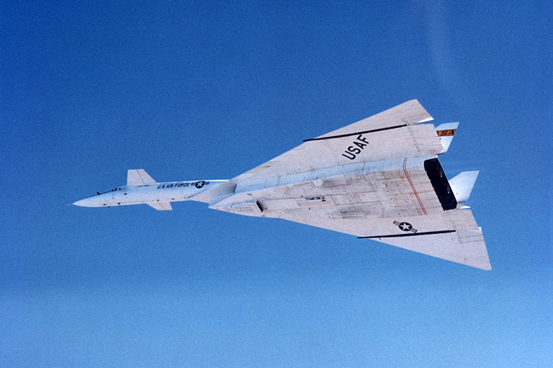 Первый XB-70 33 раза побывал в небесах
