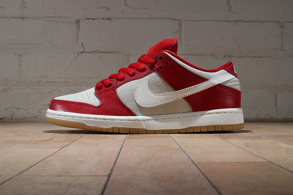 Кроссовки Nike SB Valentine's Day - 2 тысячи гривен