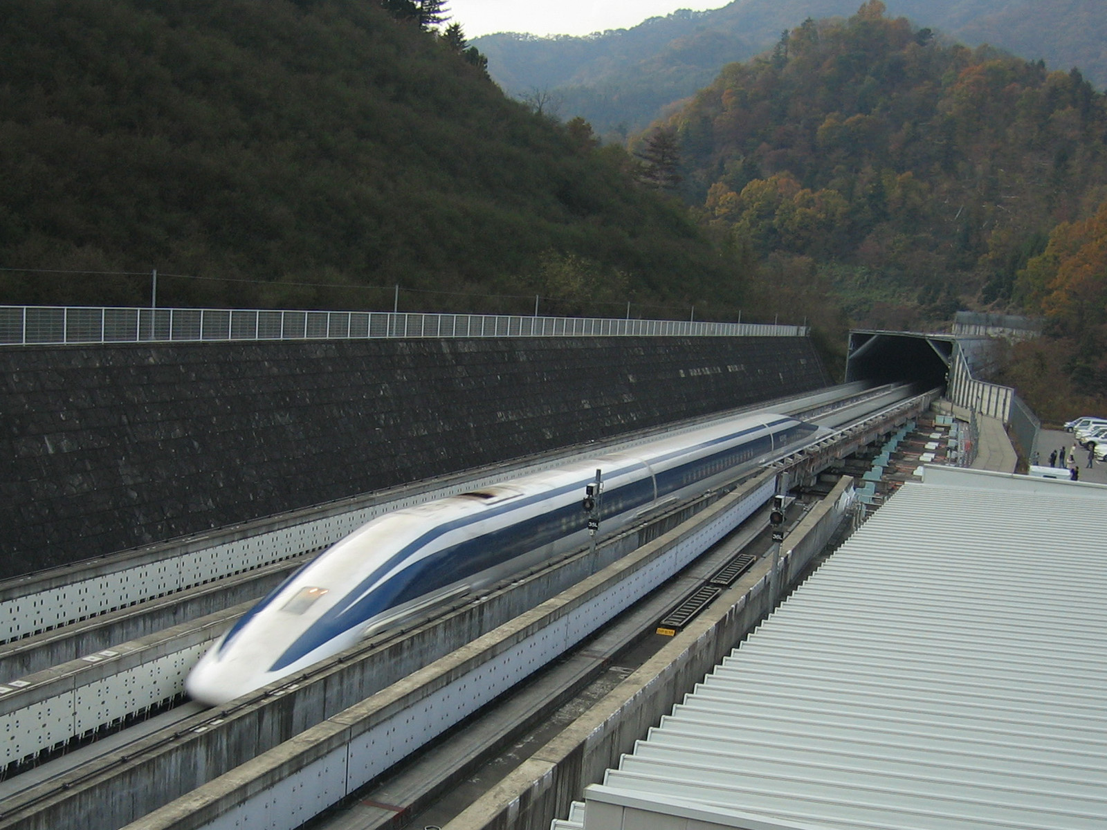 JR-Maglev разгоняется до 581-го км/ч