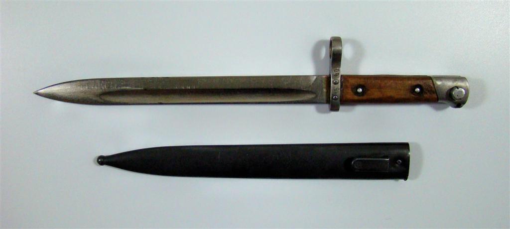 Штык-нож - оружие при штурмовой винтовке