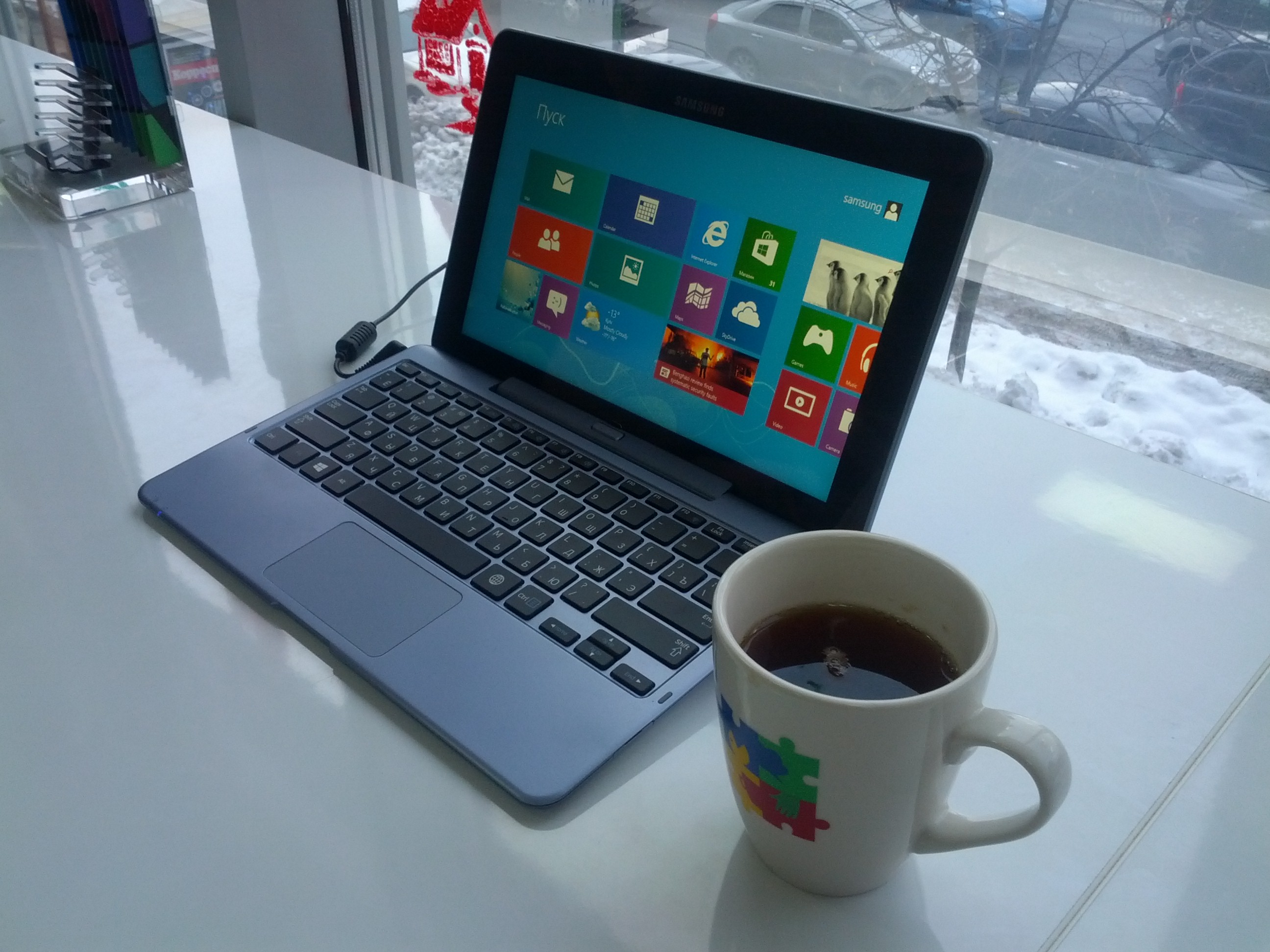 Ativ Smart PC Pro в сложенном виде не отличается от обычного ноутбука