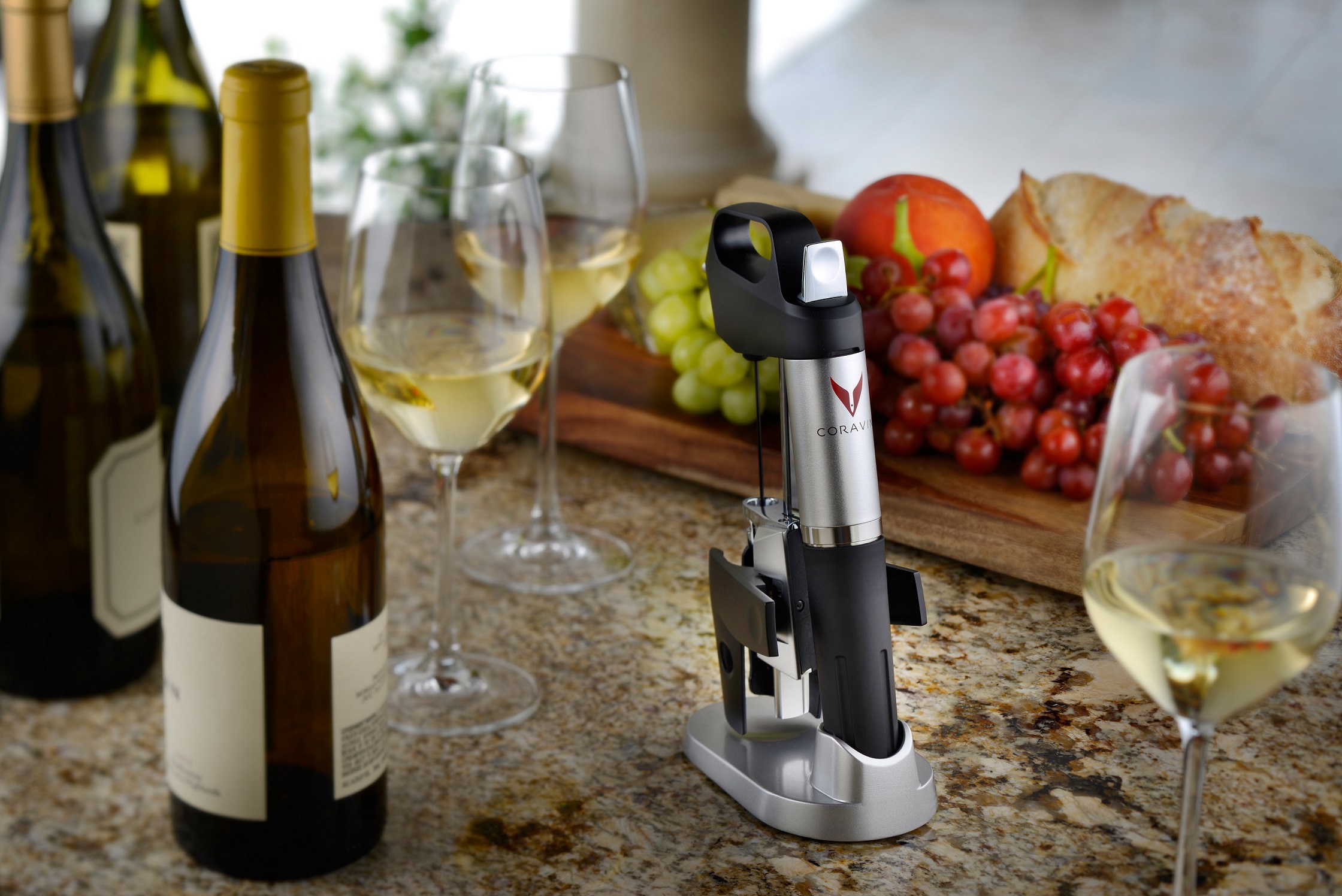 Coravin 1000 - чудо-штопор, который не даст твоему вину испортиться