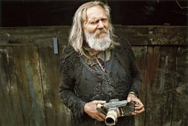 57548 Опытный фотограф