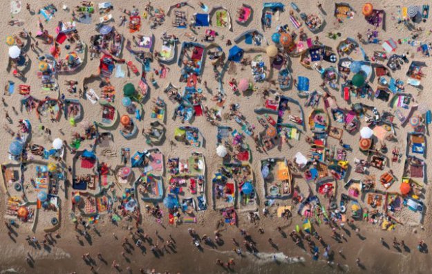 � ������