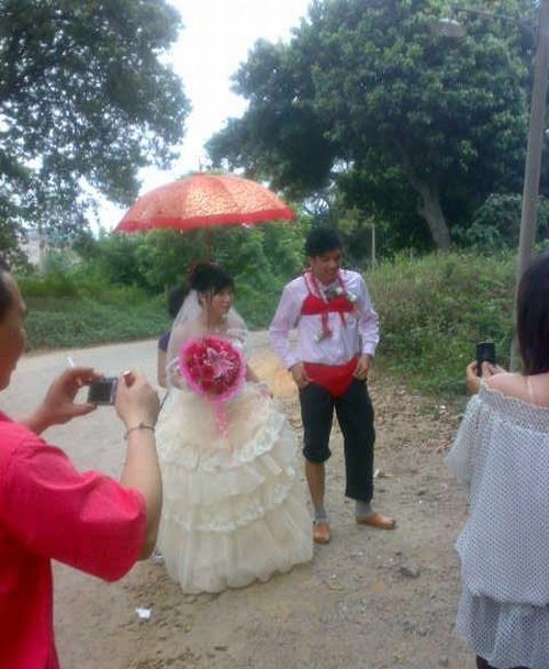 На китайской свадебке...