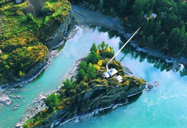 ������ ������