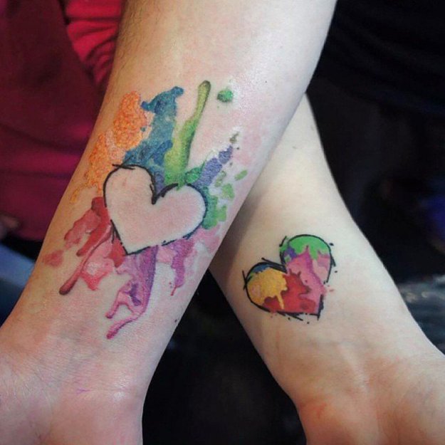 Любовь на коже: идеи парных татуировок для влюбленных
