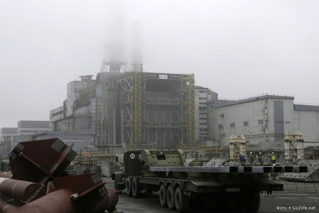 Сооружение нового саркофага над АЭС в Чернобыле