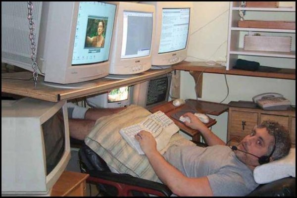 Интересные компьютеры)