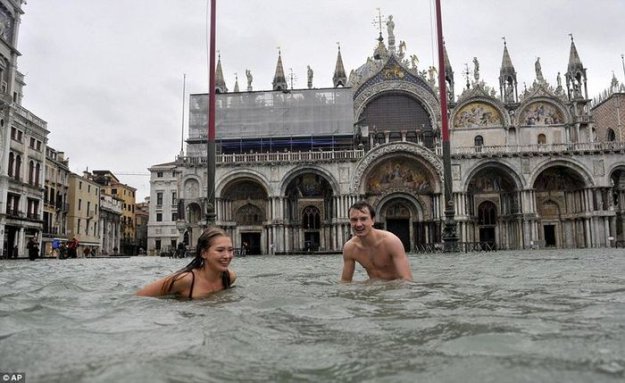 Наводнение в Венеции!