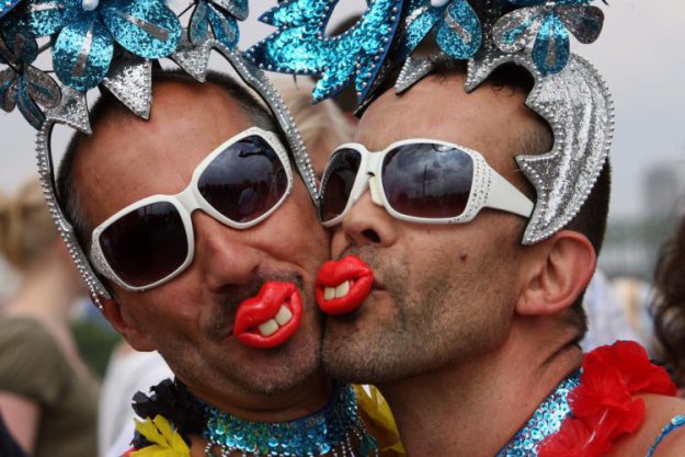 Гей-парад в Баку: быть или не быть? - Страница 2 163306