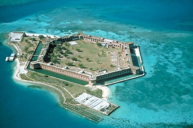 США; Остров Драй Тортугас и форт Джефферсон