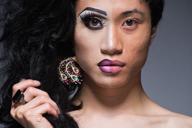 Преображения трансвеститов в фотопроекте Лиланда Бобба