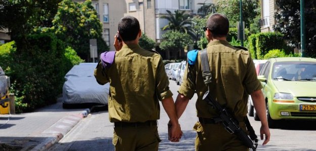 Армия Израиля рекламирует солдат-геев