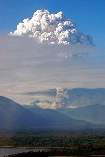 Извержение Chaiten - чилийского вулкана.