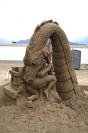 скульптуры из песка