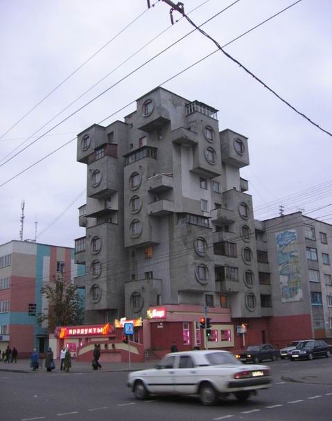 Странные советские здания