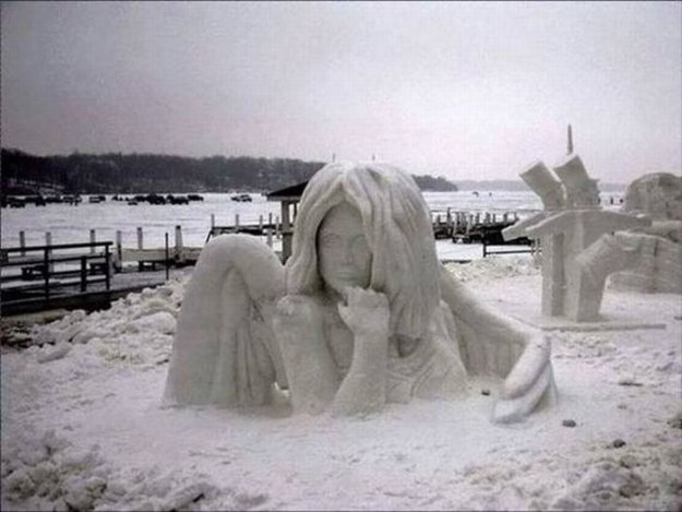 Красивые скульптуры из снега