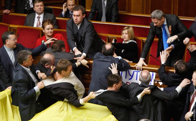 Украинский парламент — не место для дискуссий.