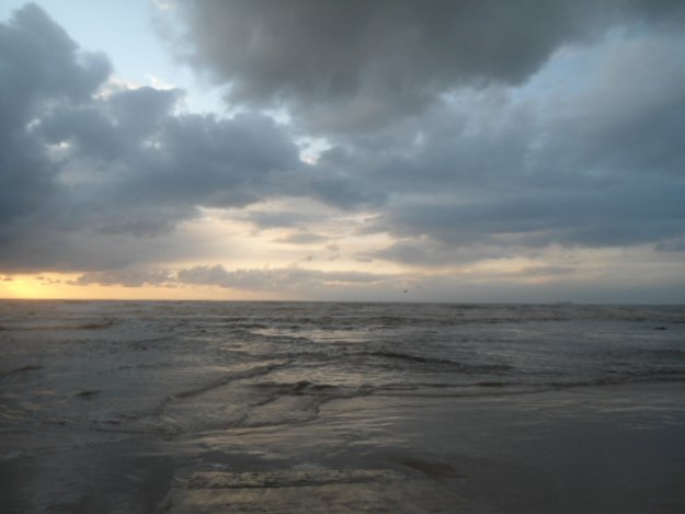 Море.Пятница.Второе марта 2012года.