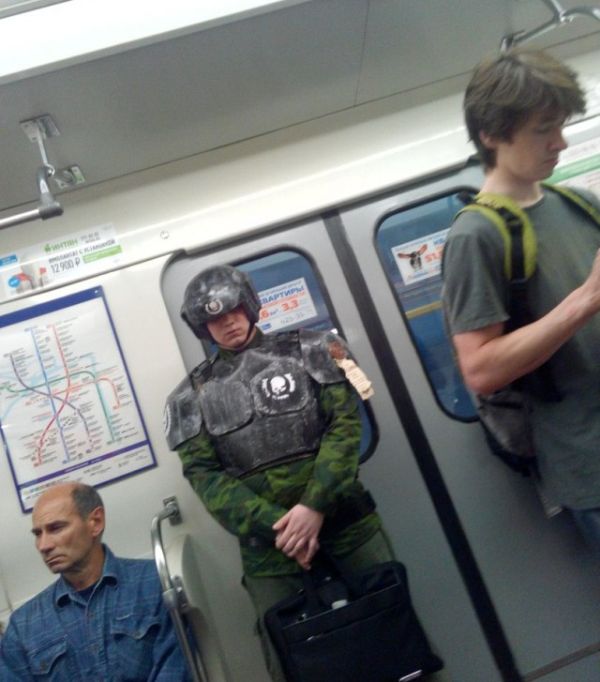 Странный стиль пассажиров питерского метро