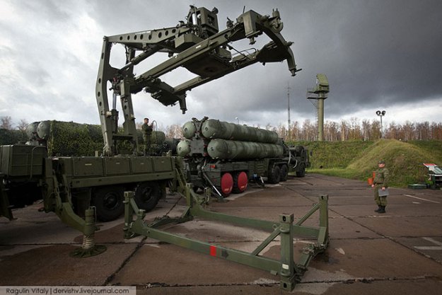 Зенитная ракетная система С-400 «Триумф»