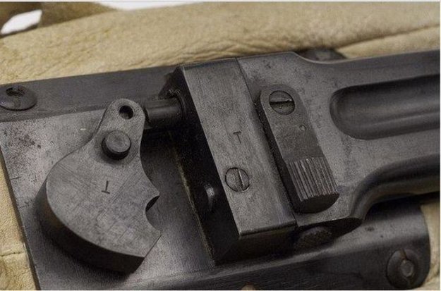 Пистолет-перчатка Sedgley OSS.38