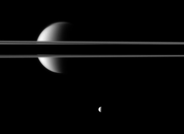 Снимки Сатурна и его спутников