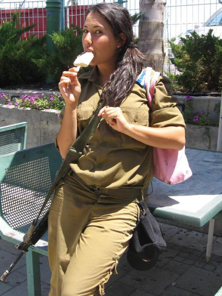 Опасные израильские девушки