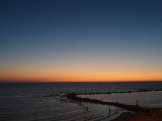 Закат и вечер на пляже 07.06.2012 года.