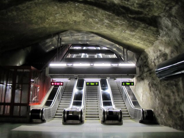 Одна из станций метро Стокгольма