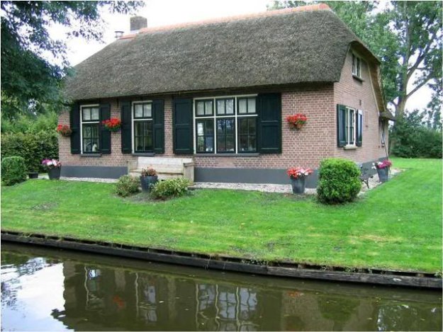 Живописная голландская деревня