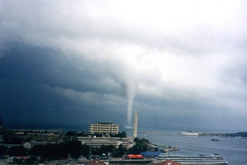 Торнадо в Крыму