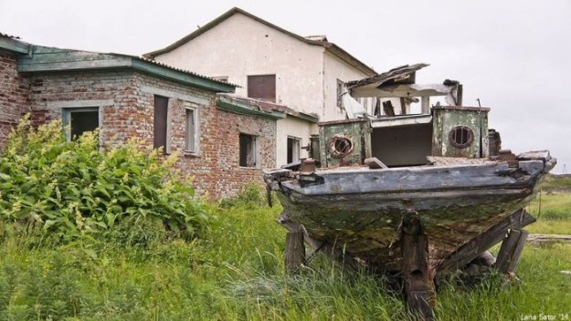 Дальние Зеленцы — необычный заброшенный посёлок в Мурманской области
