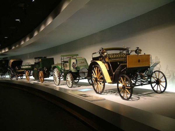 Музей Mercedes-Benz в Германии