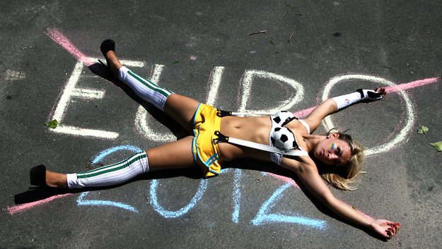 FEMEN не хотят Евро-2012
