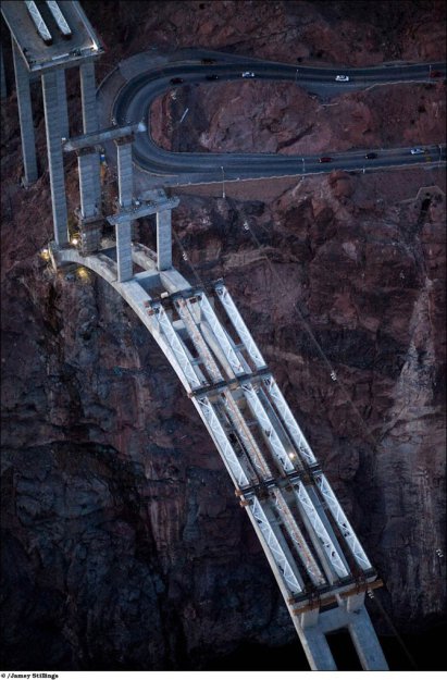 Гигантский мост через Черный каньон