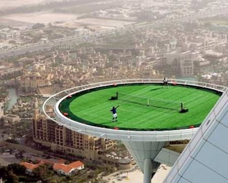 Самый высокий теннисный корт в мире.