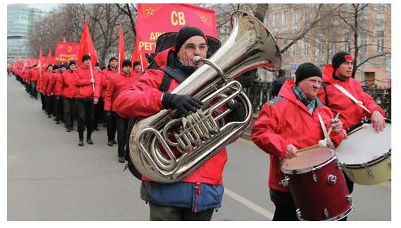 ТАКИЕ разные митинги в Москве