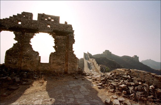 Руины великой китайской стены