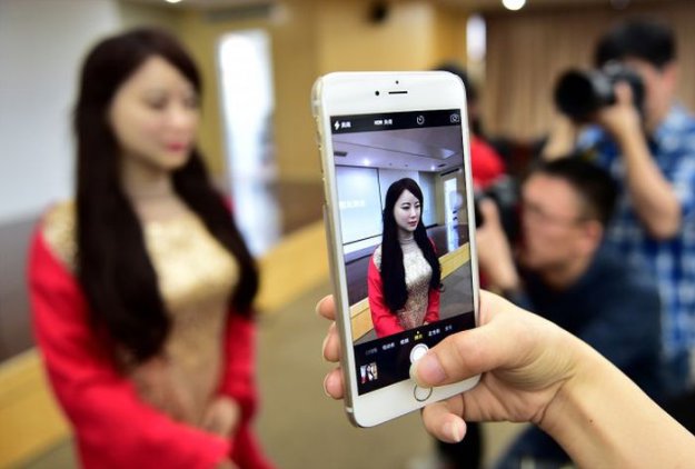 Китайцы представили нового робота-андроида Цзя Цзя