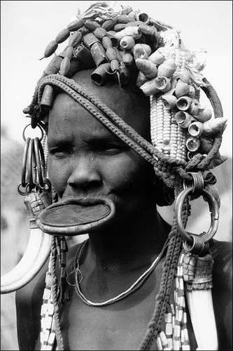 Эфиопское племя Мурси
