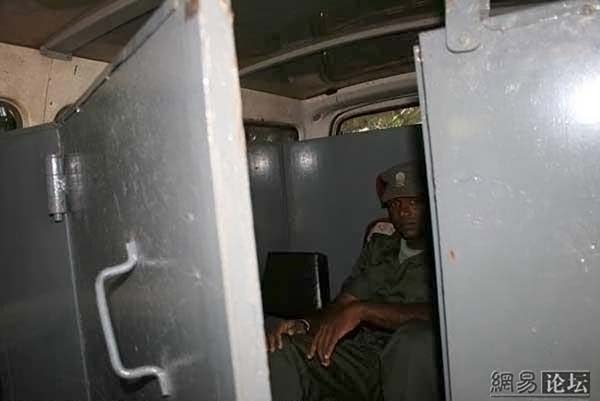Сомалийский бронемобиль для VIP персон