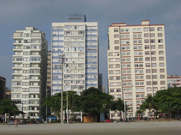 Падающие здания Сантоса в Бразилии