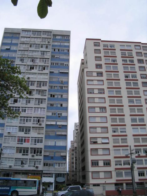 Падающие здания Сантоса в Бразилии